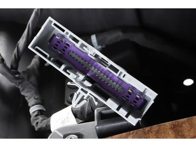 23468044 GM Console, Seat Separator Console Product Photo 4 of 6