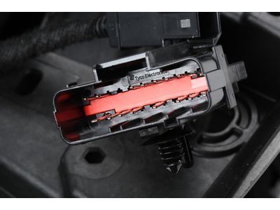 84057254 GM Console, Floor Console, Front Product Photo 4 of 8