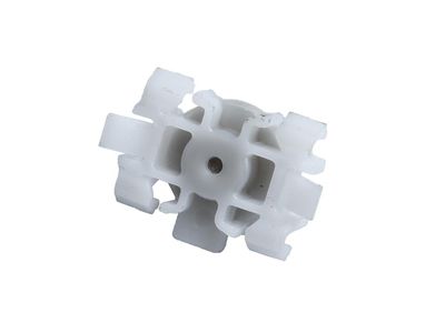 GM 39087005 Clip, Windshield Garnish Molding 39087005 GM Clip, Windshield Garnish Molding Product Photo 1 of 2