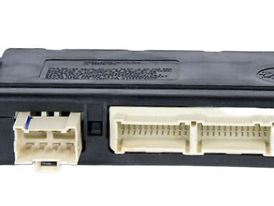 Saturn Vue Body Control Module - 25779921