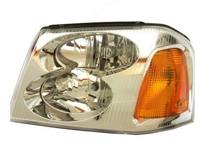 GMC Headlight - 15866071