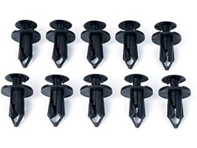 10140480 GM Bumper Cover Retainer, Rear Upper Product Photo 3 of 3