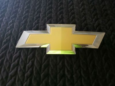 Chevy Colorado Emblem - 84261879