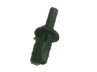 GM 15676045 Cover Retainer GM 15676045 Cover Retainer