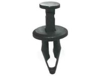 GM 15993201 Bumper Cover Retainer GM 15993201 Bumper Cover Retainer