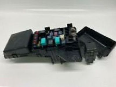 Chevy HHR Fuse Box - 15847491
