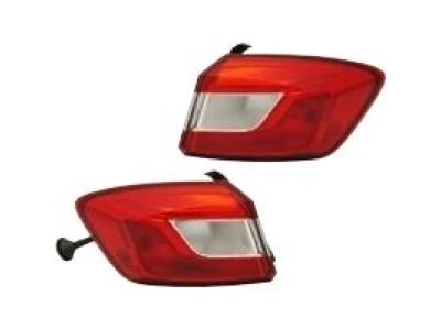 Chevy Cruze Tail Light - 84332799