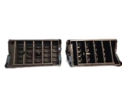 GM 25606245 Air Outlet, Driver Side