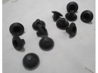 Saturn 90120284 PLUG,REAR FLOOR PANEL DRAIN HOLE(8MM O.D.)(12.981)