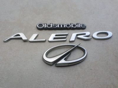 2000 Oldsmobile Alero Emblem - 22655988