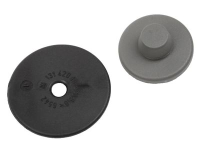 19259379 GM Retainer Kit, Front Floor Carpet Product Photo 2 of 2
