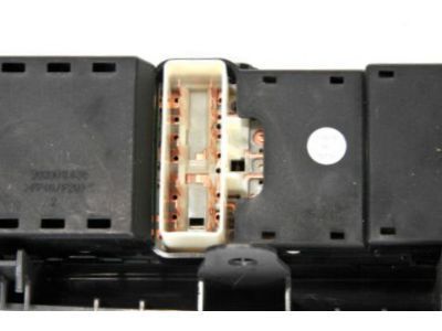 Chevy Captiva Sport Power Window Switch - 22810004