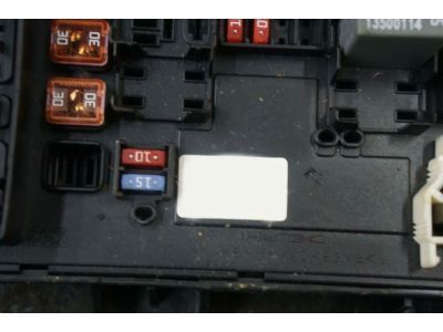 Chevy 23263496 BLOCK,BODY WIRING HARNESS JUNCTION(13.100)(W/O LOGISTIC RELAY)(FOR 1ST DESIGN SEE 23180898)