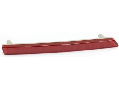 22856325 GM Lens-Rear Bumper Reflector Product Photo 1 of 4