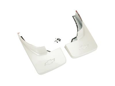 GM 22902405 Mud Guard, White Diamond, Rear