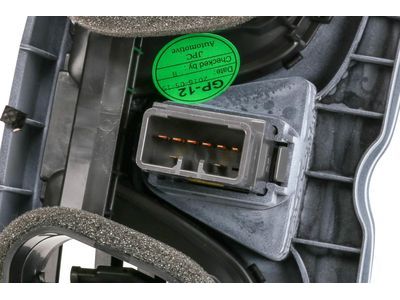 Chevy 42396578 PLATE,INSTRUMENT PANEL TRIM(INCLUDES 2-6)(WHITE)(INSTALL 0.10)(0.2158 KGS)(W/CHROME)