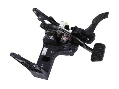 GM 84121982 Pedal, Brake 84121982 GM Pedal, Brake Product Photo 1 of 5